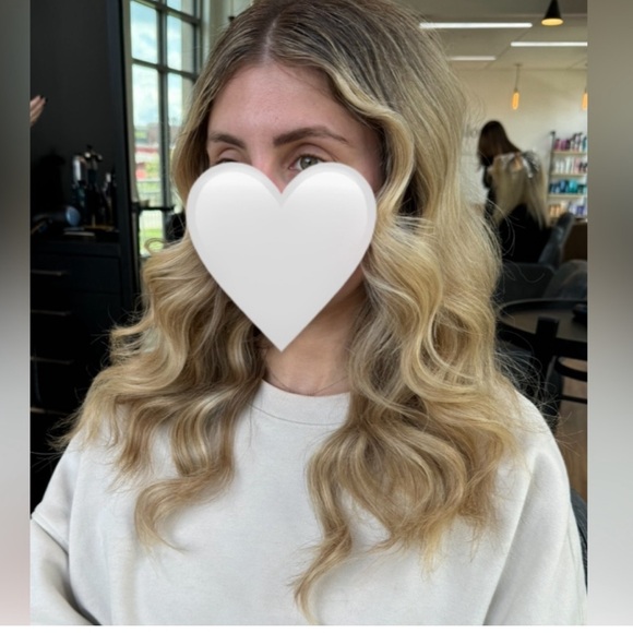 NWT never worn 16" Seamless Dimensional Natural Blonde Clip-Ins (160g) - Picture 10 of 11